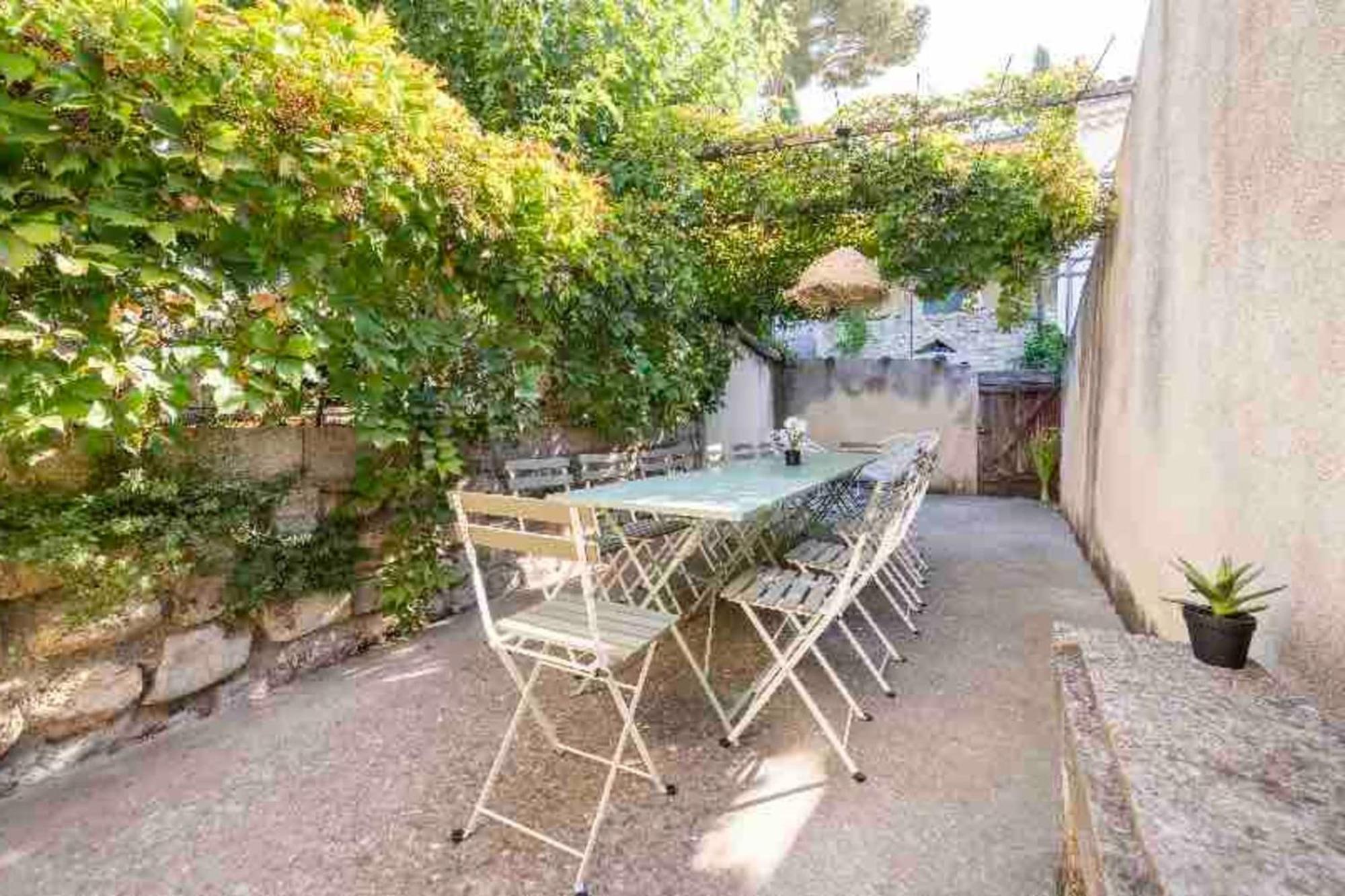 Maison Cosy Lodge 15 P Clim Wifi Cour Garage Montfrin Exteriér fotografie